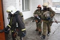 Спасатели МЧС России ликвидировали пожар в муниципальном многоквартирном жилом доме в Осинниковском ГО